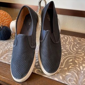 🌻🌻Sperry top-sides women size 12 slip on black leather shoe.🌻🌻